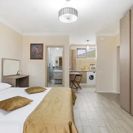 Reyna 3* 콘스탄차