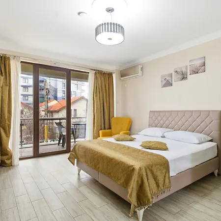 Reyna 아파트호텔 콘스탄차