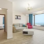 Aparthotel Reyna 3*