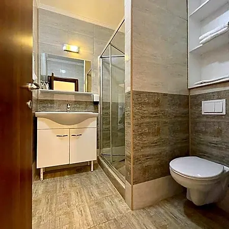 Apart Otel Reyna 3*